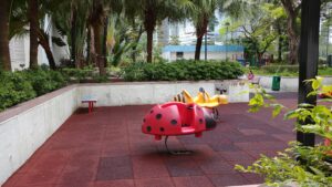 cheung-sha-wan-sports-centre-playground-2
