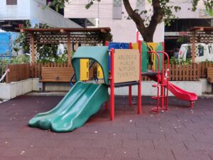 choi-hung-road-playground-2