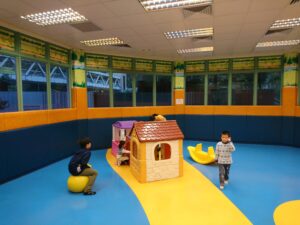 choi-hung-road-playground-3
