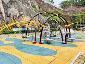 choi-wing-road-park-playground-2