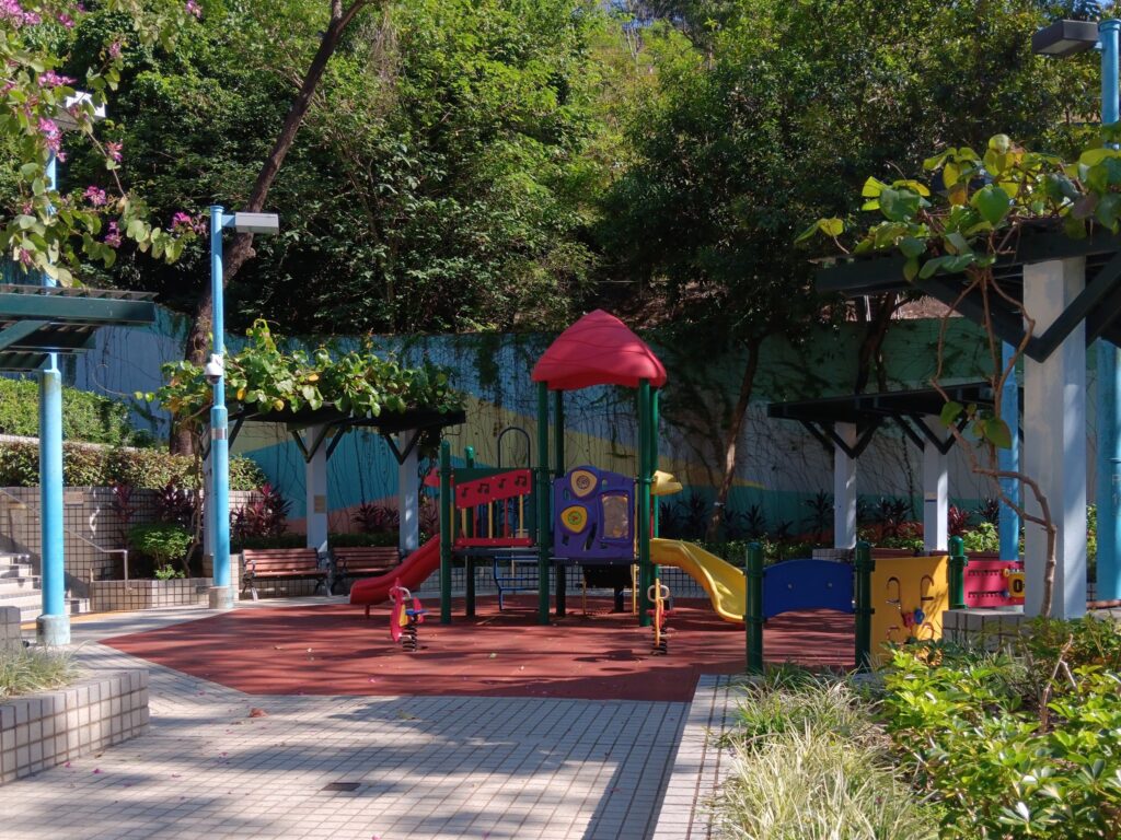hong-ning-road-park-childrens-playground-1
