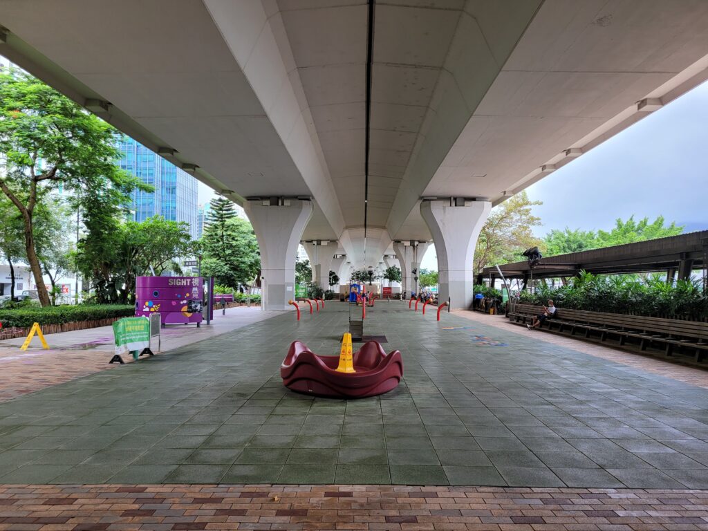 kwun-tong-promenade-playground-1
