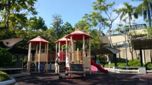 lai-chi-kok-park-childrens-playground-3
