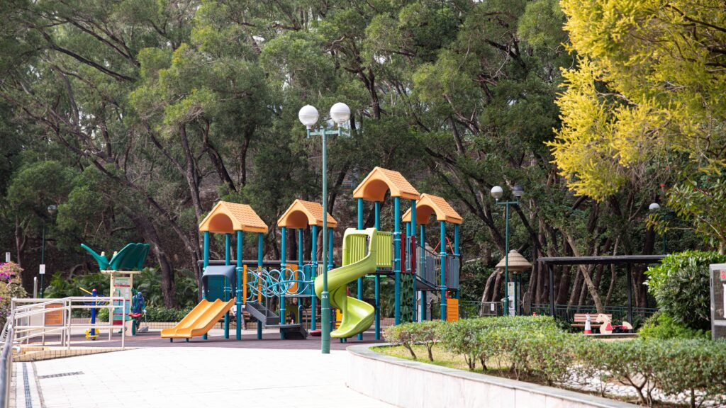 lion-rock-park-childrens-playground-1