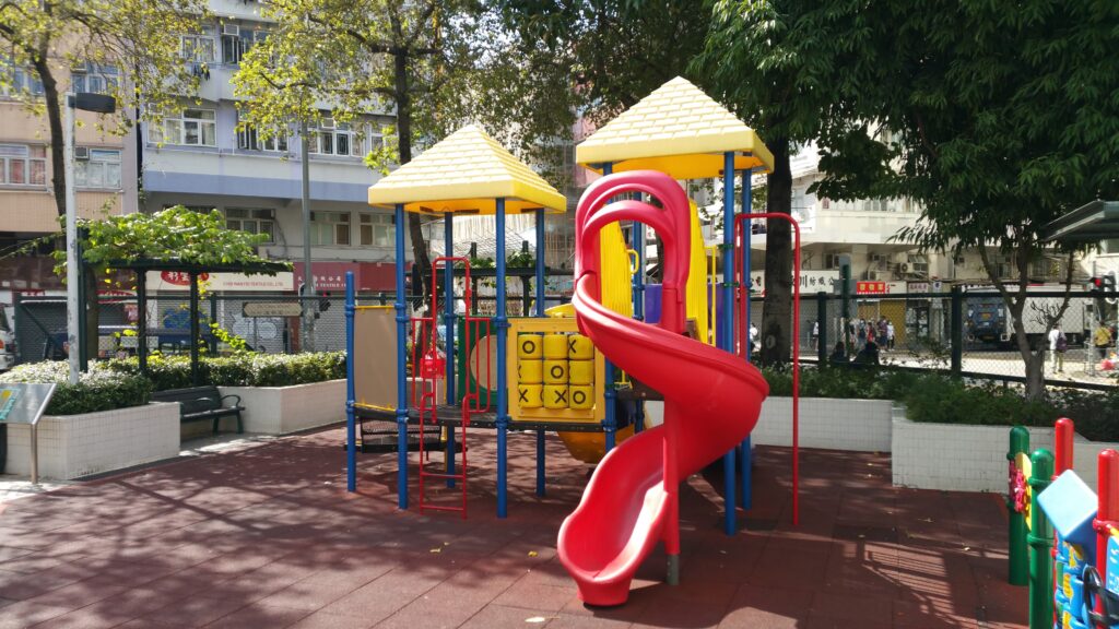 maple-street-playground-1