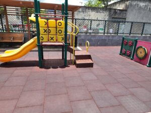 ngau-chi-wan-village-playground-3
