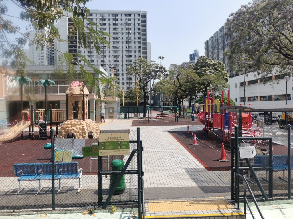 po-on-road-playground-1