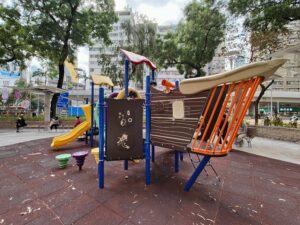 poplar-street-childrens-playground-6