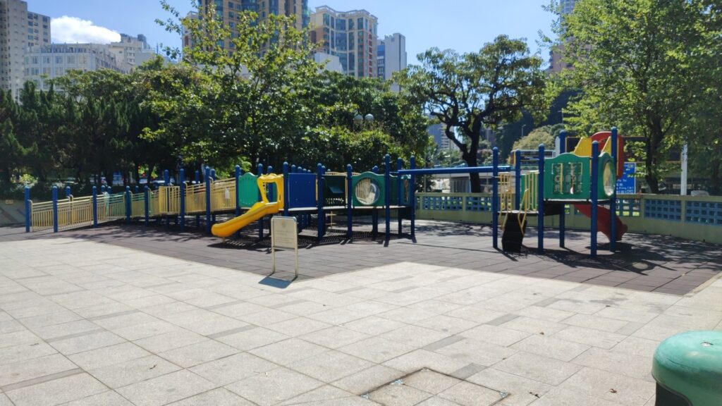 sheung-shing-street-park-playground-1