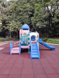 sheung-shing-street-park-playground-3