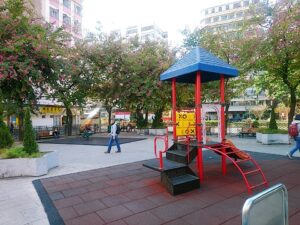 tai-po-road-pak-tin-street-playground-4