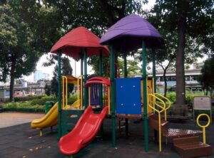 tak-ku-ling-road-rest-garden-playground-3
