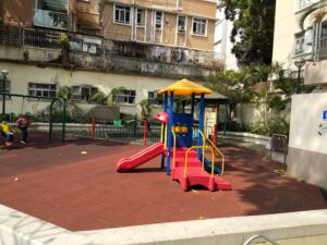 tseuk-kiu-street-sitting-out-area-playground-2