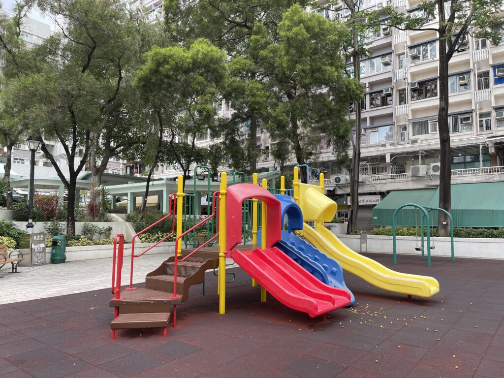 wai-chi-street-playground-1