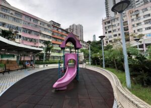 yee-on-street-market-rest-garden-playground-1