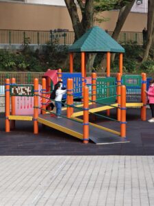 yuet-wah-street-playground-3