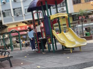 tak-ku-ling-road-rest-garden-playground-4